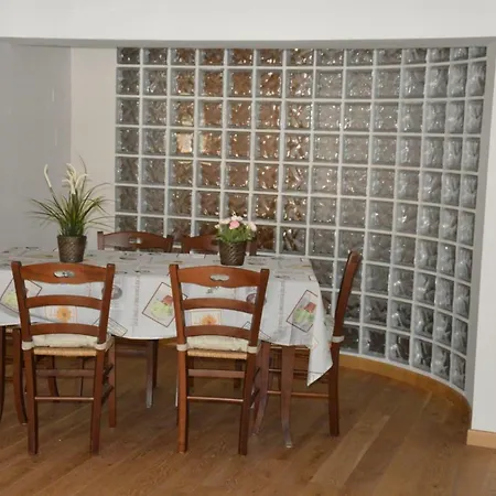 Garibaldi House *