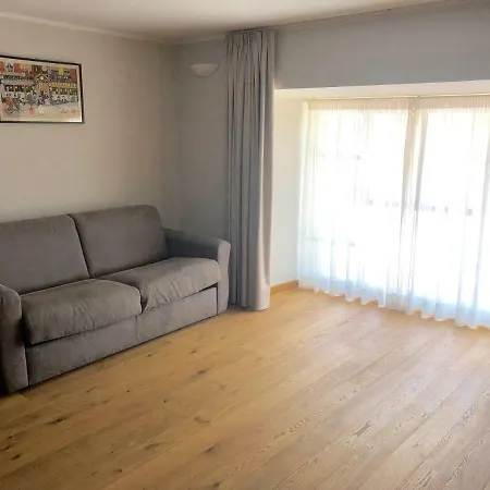 Garibaldi House Apartment Tivoli